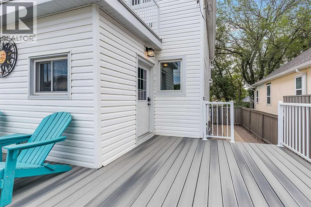 42 4 Street SE