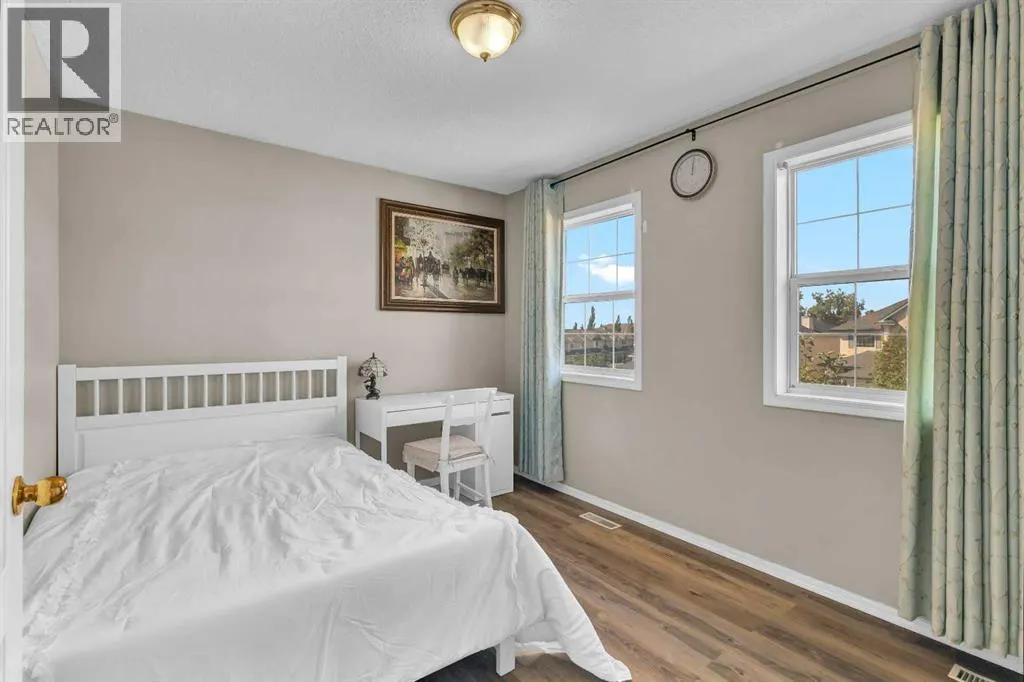 14 Arbour Stone Rise NW
