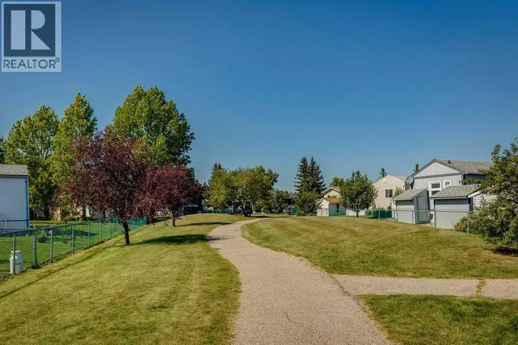 101, 99 Arbour Lake Road NW