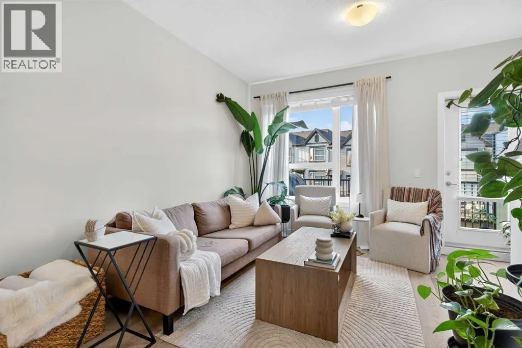 104, 16 Evanscrest Park NW