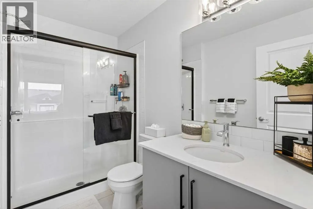104, 16 Evanscrest Park NW