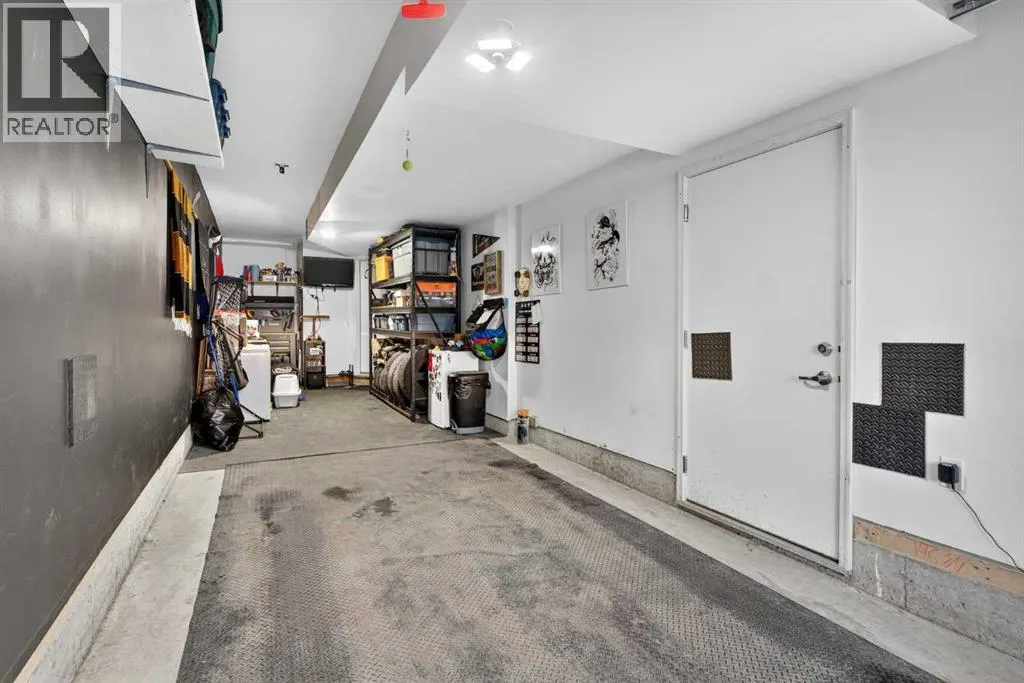 104, 16 Evanscrest Park NW
