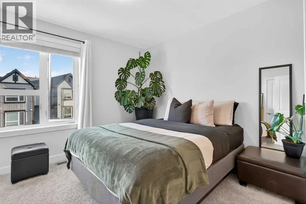 104, 16 Evanscrest Park NW