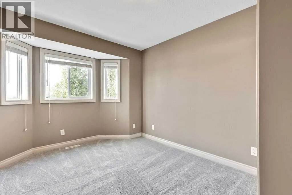 131 Strathcona Circle