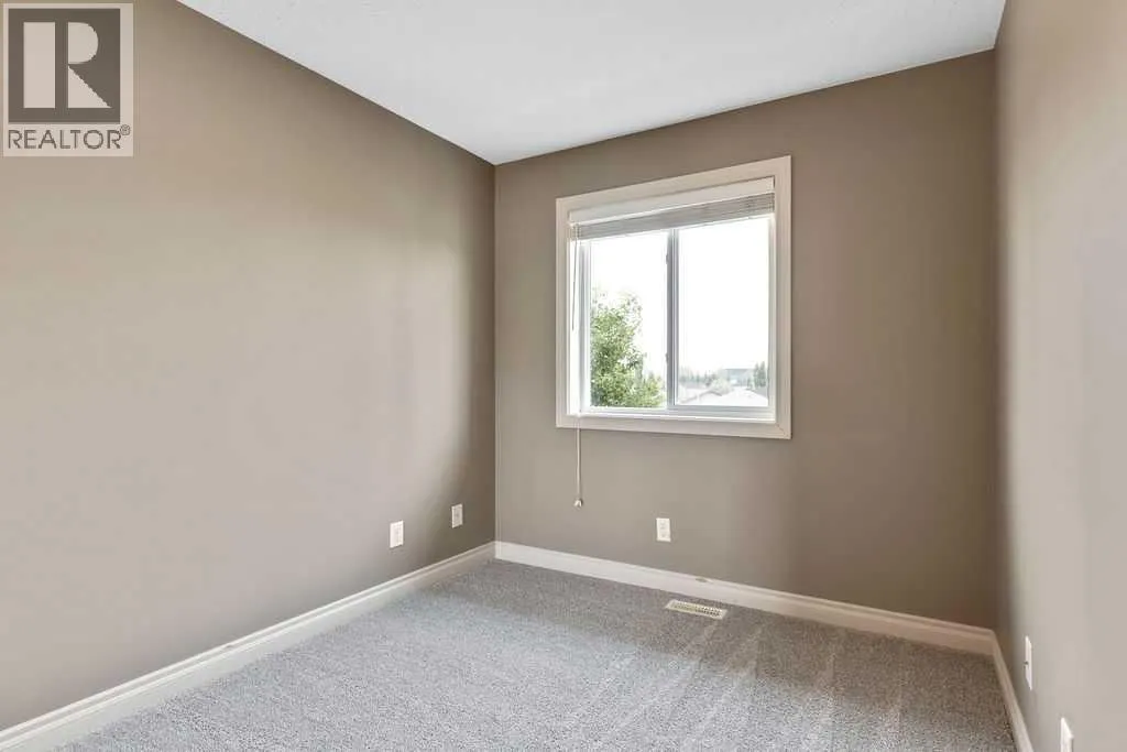 131 Strathcona Circle