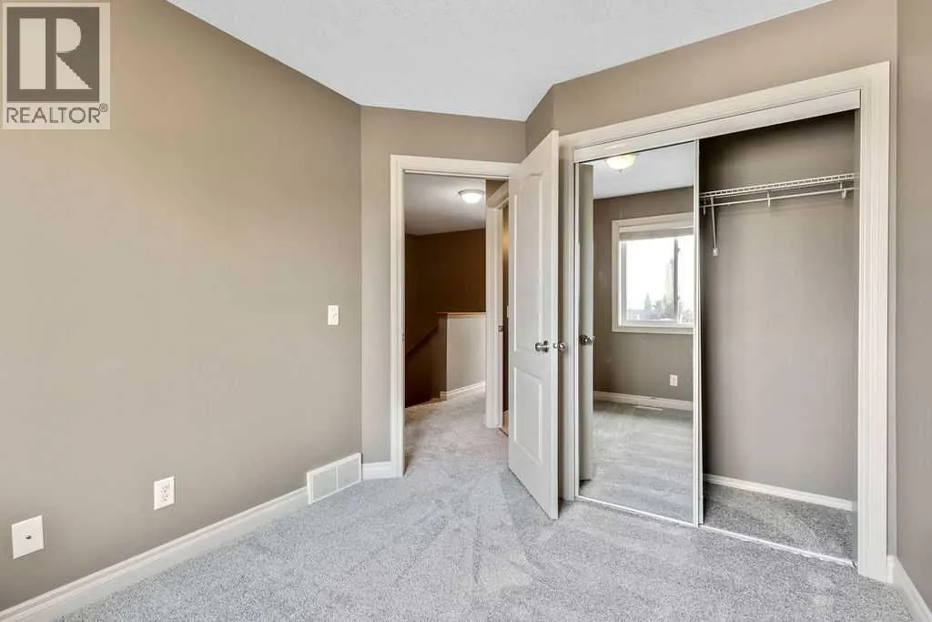 131 Strathcona Circle