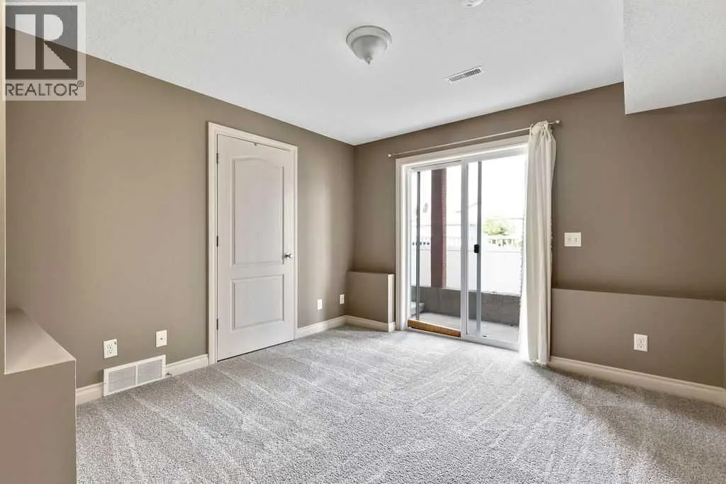 131 Strathcona Circle