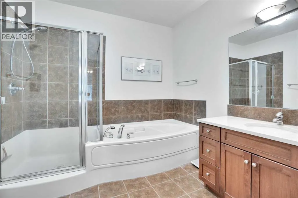 323, 20 Discovery Ridge Close SW