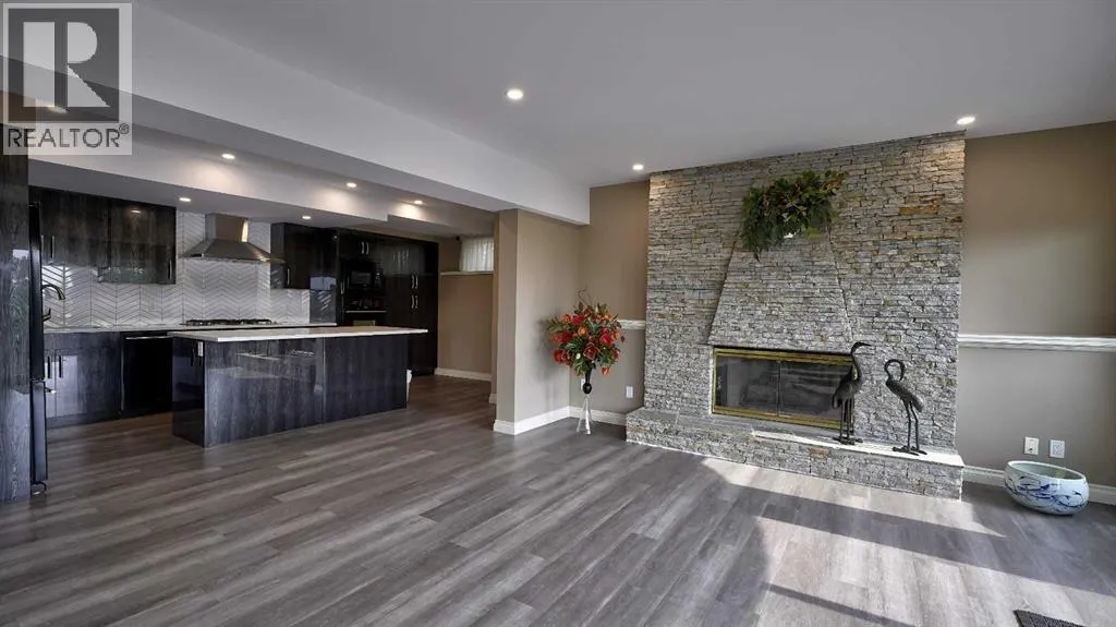 57 Edelweiss Point NW