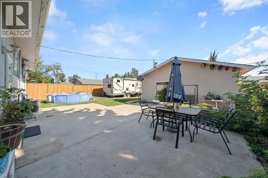 102 Marbrooke Circle NE