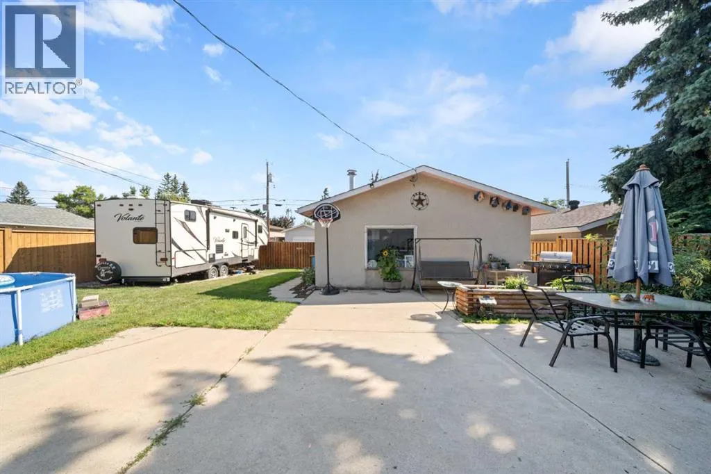 102 Marbrooke Circle NE