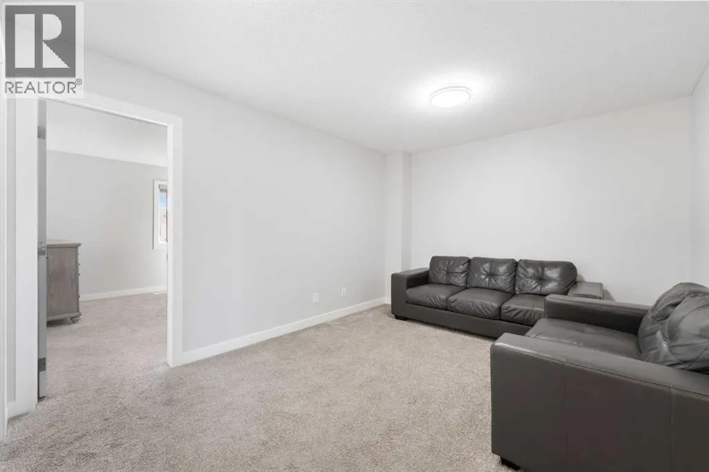 95 Cornerbrook Common NE