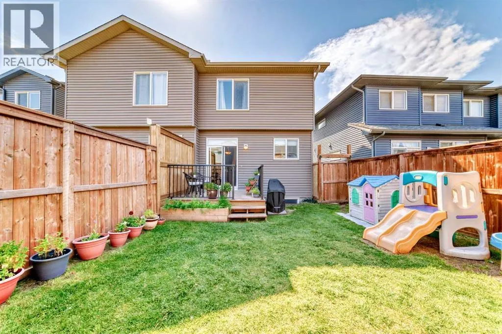 72 Legacy Glen Street SE