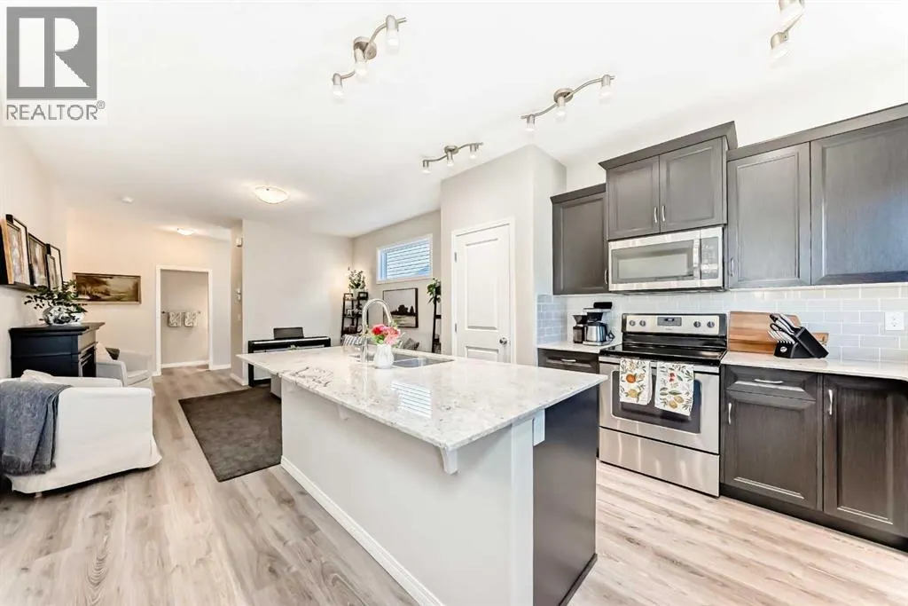 72 Legacy Glen Street SE