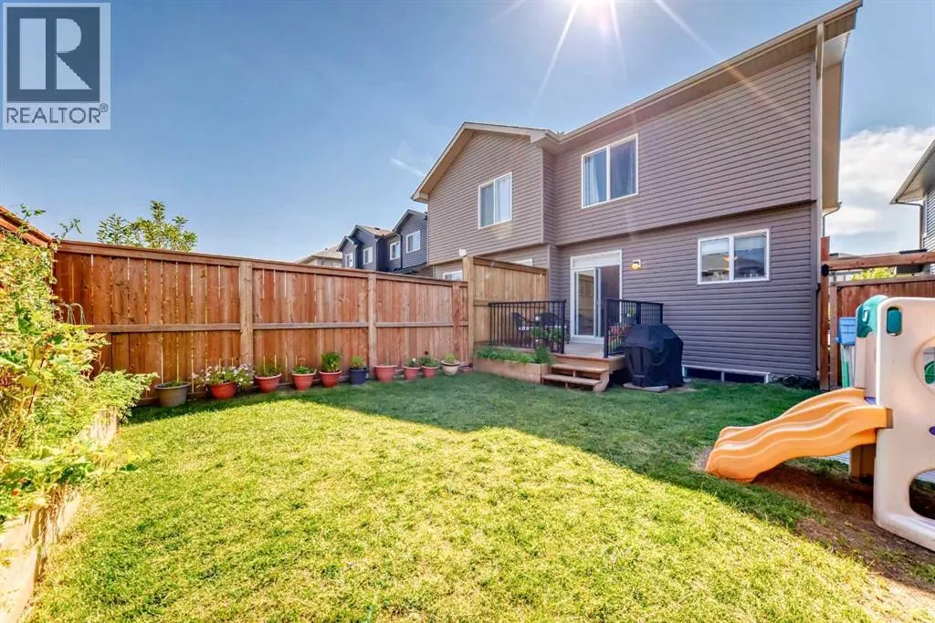 72 Legacy Glen Street SE