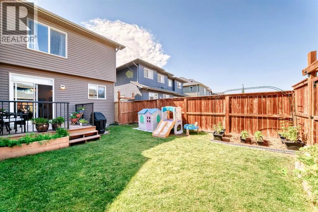 72 Legacy Glen Street SE