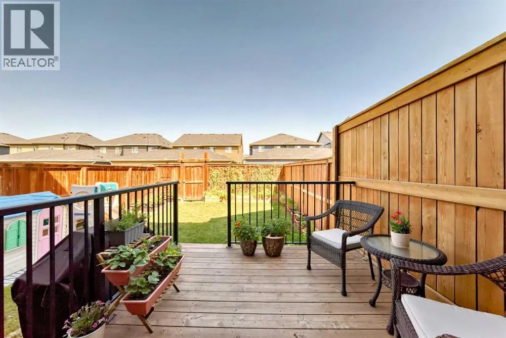 72 Legacy Glen Street SE