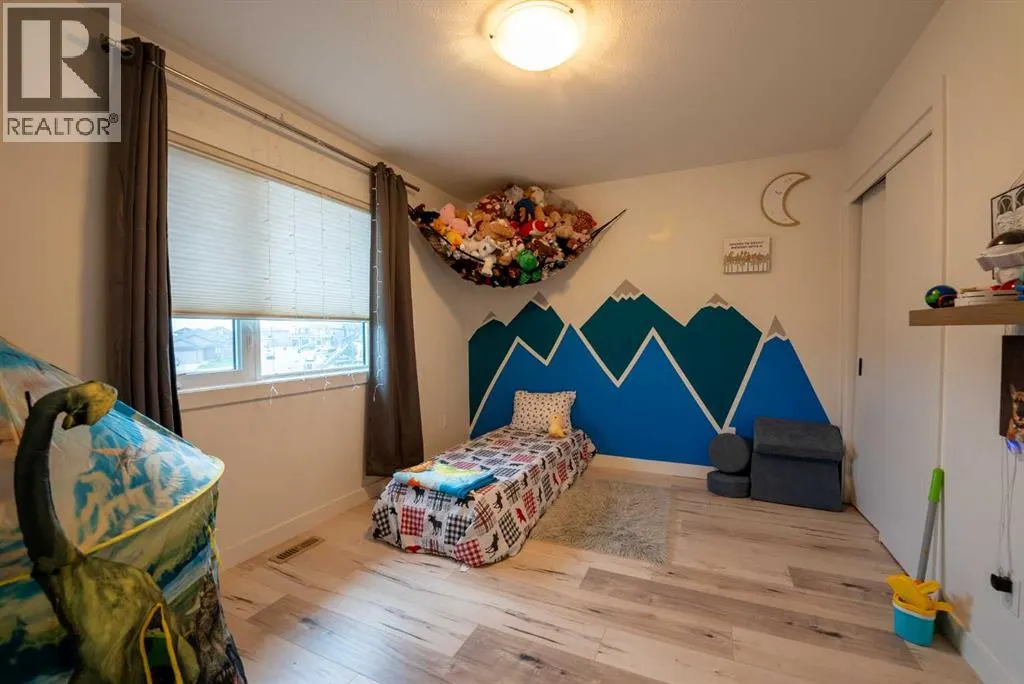 421 Rivergrove Chase W