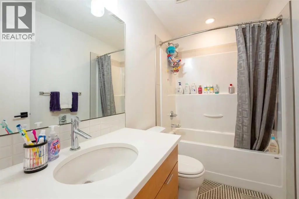 421 Rivergrove Chase W