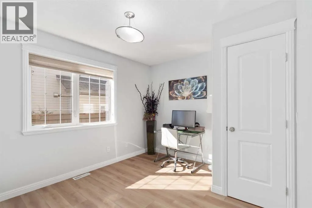 112 Potts Bay