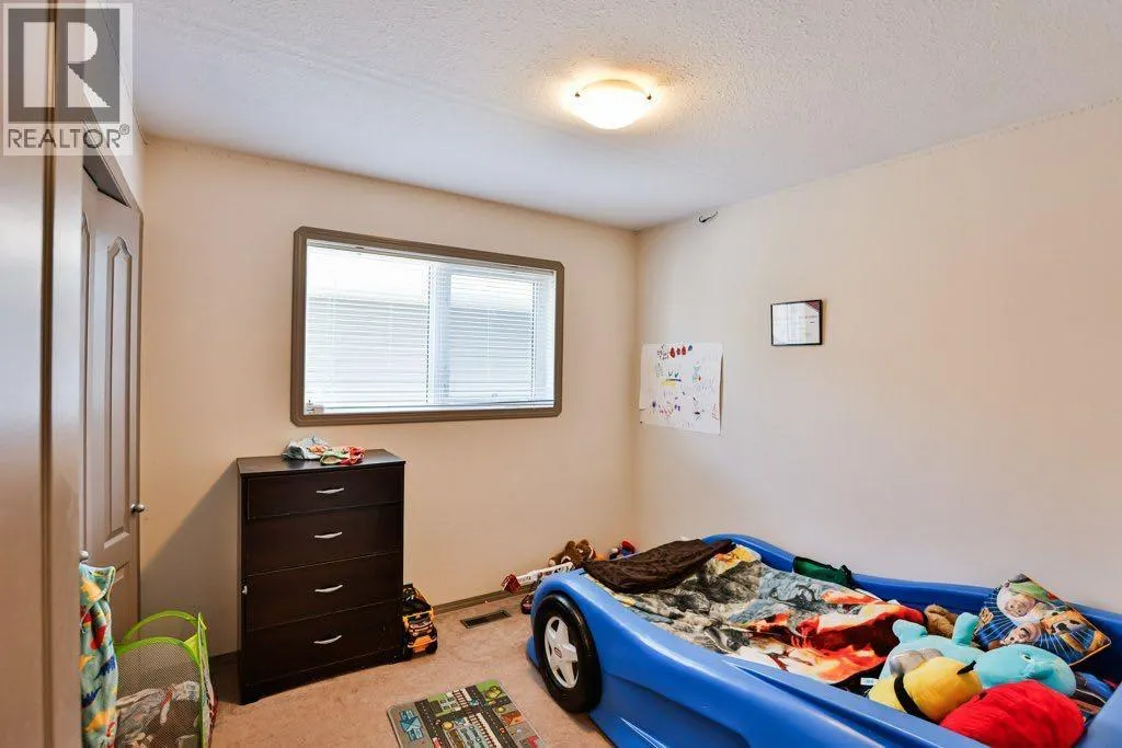 368 Grizzly Crescent N