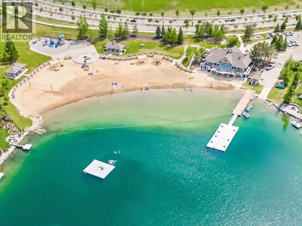 14 Crystalridge Bay