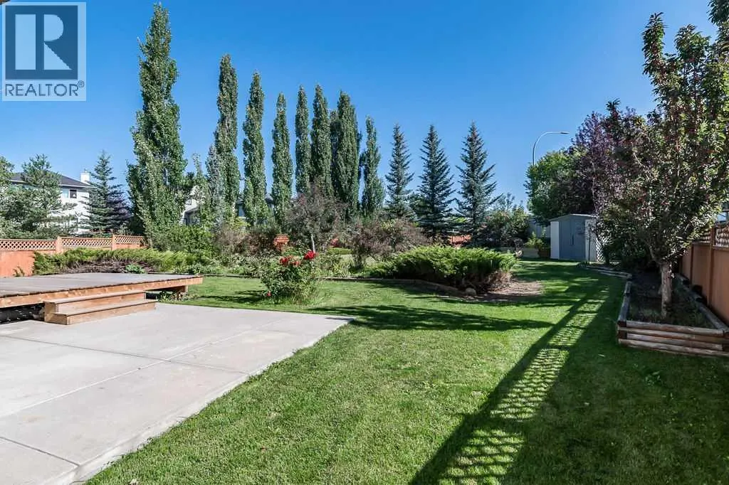14 Crystalridge Bay