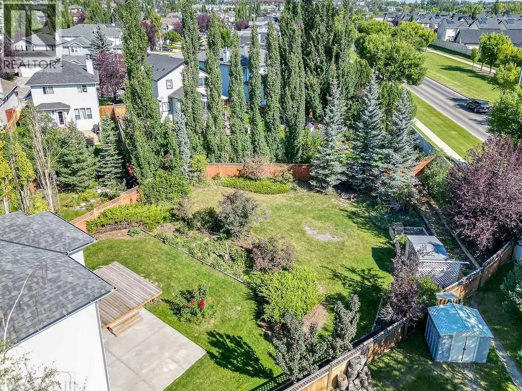 14 Crystalridge Bay