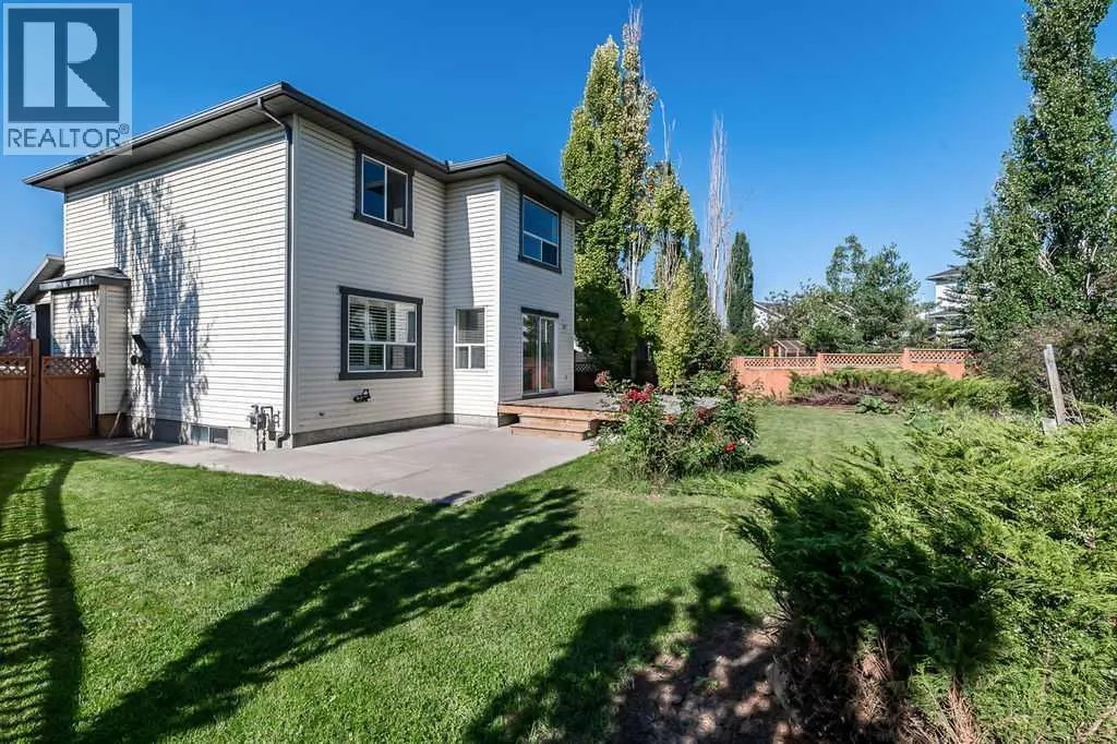 14 Crystalridge Bay