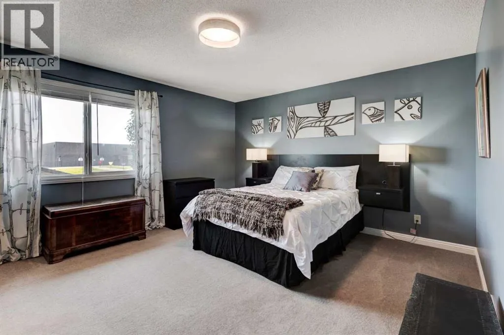 395 Prestwick Close SE