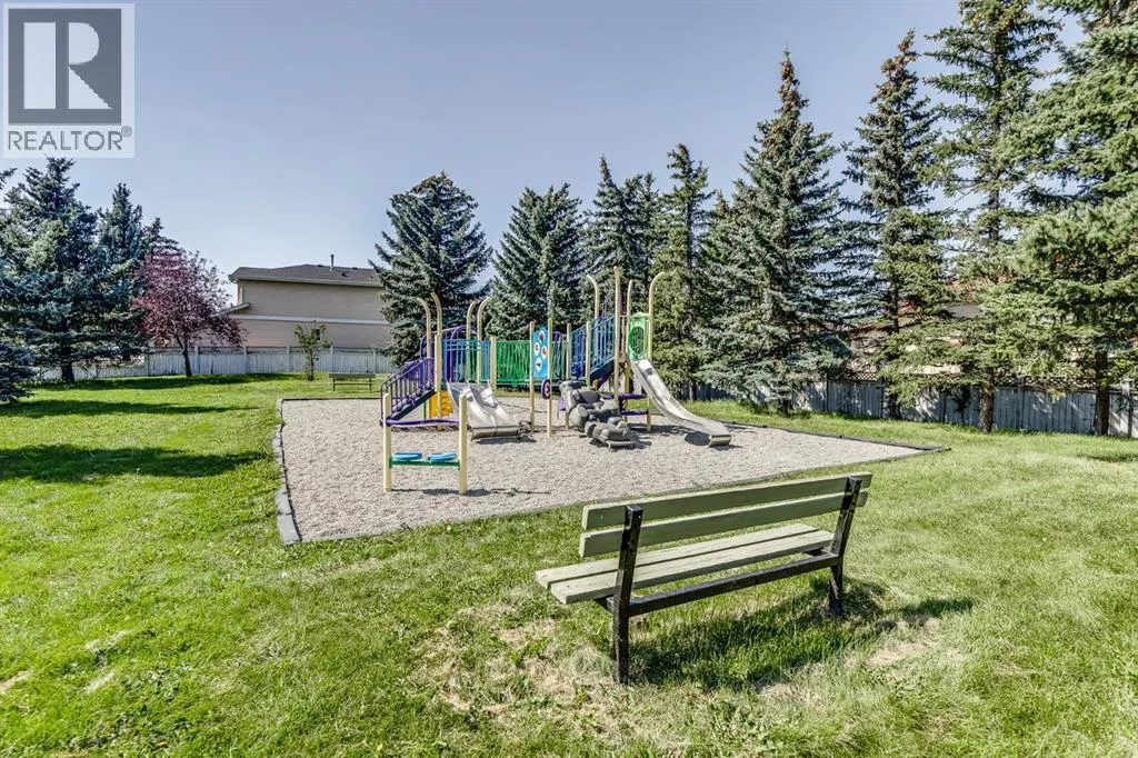 243 Country Hills Close NW