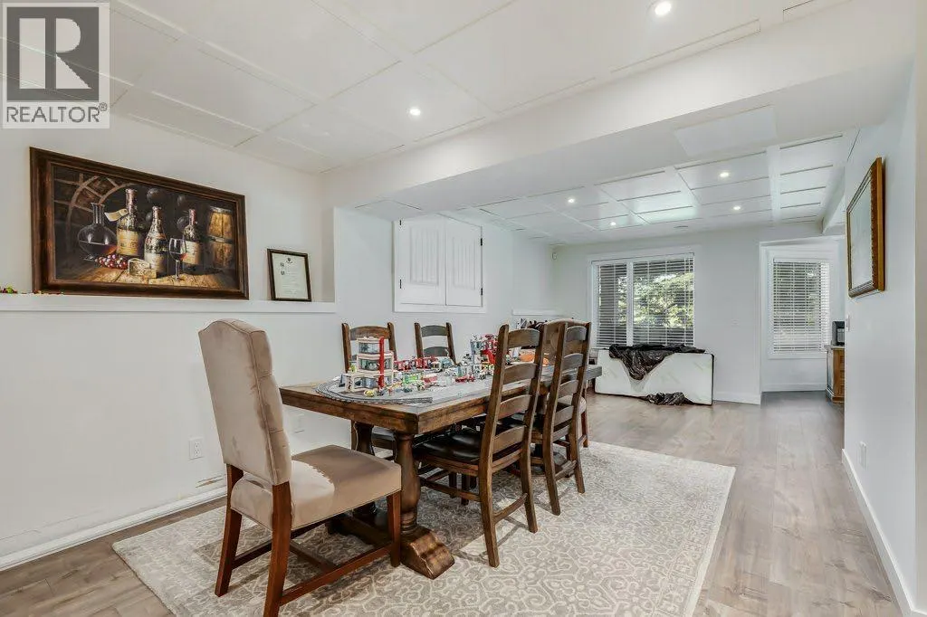 243 Country Hills Close NW