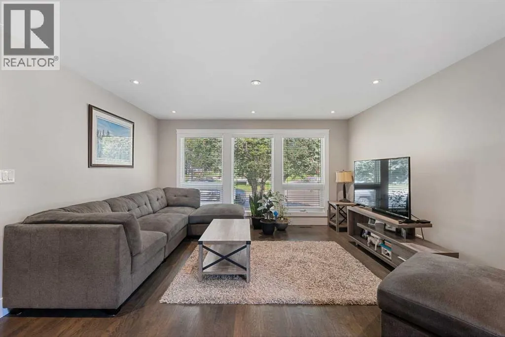 32 Woodbrook Close SW