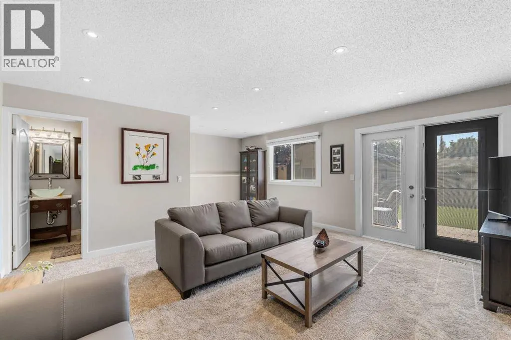 32 Woodbrook Close SW