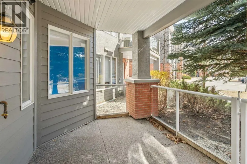 108, 15 Everstone Drive SW
