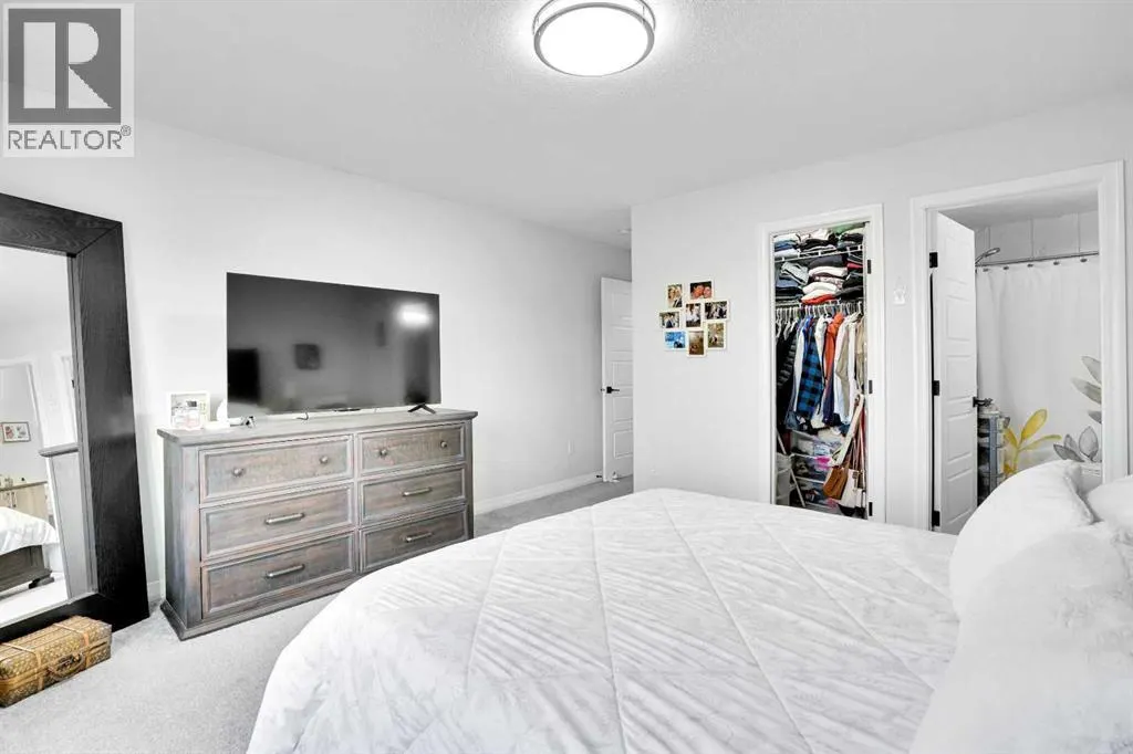 6 Skyview Close NE