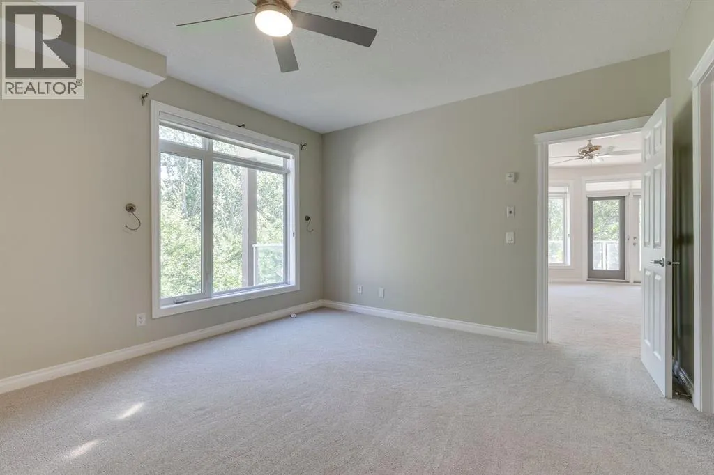 304, 10 Hemlock Crescent SW