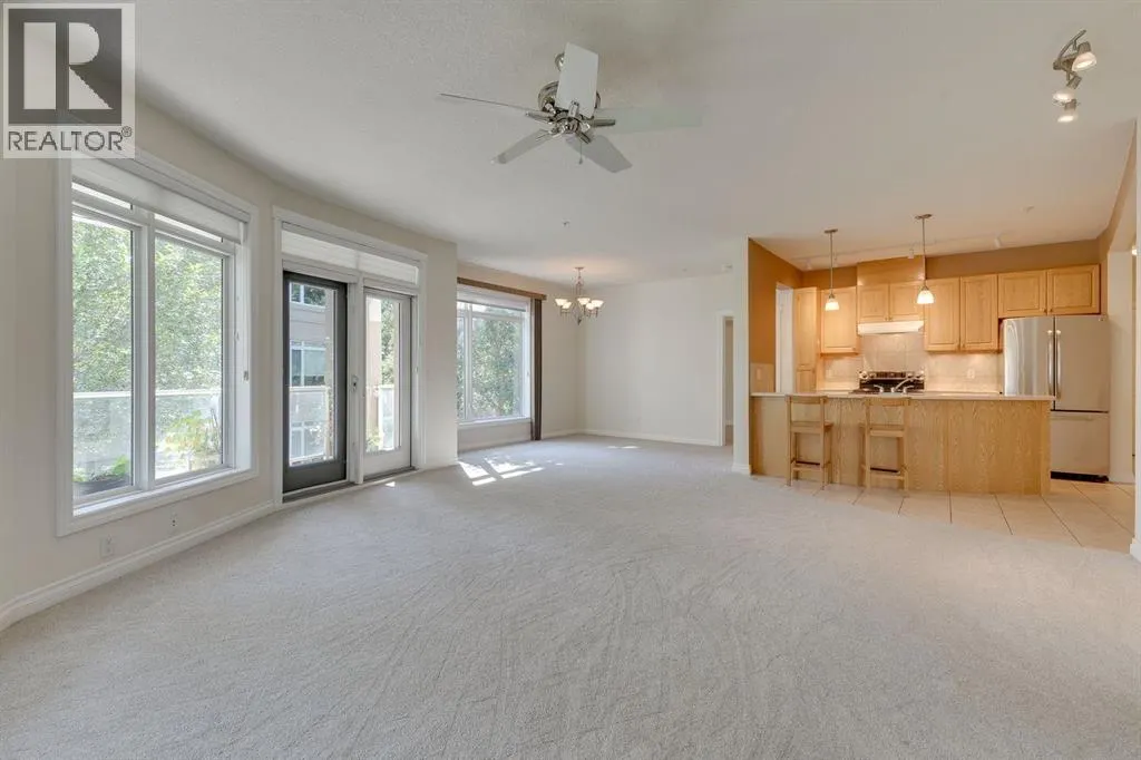 304, 10 Hemlock Crescent SW