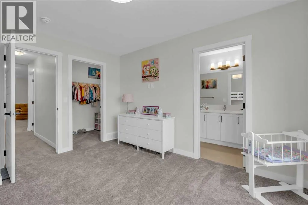 35 Versant View SW