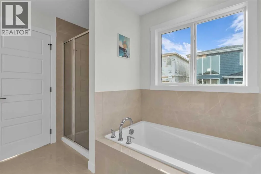 35 Versant View SW