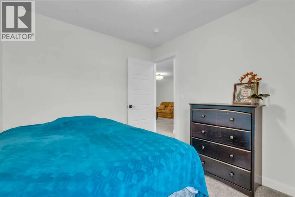 35 Versant View SW