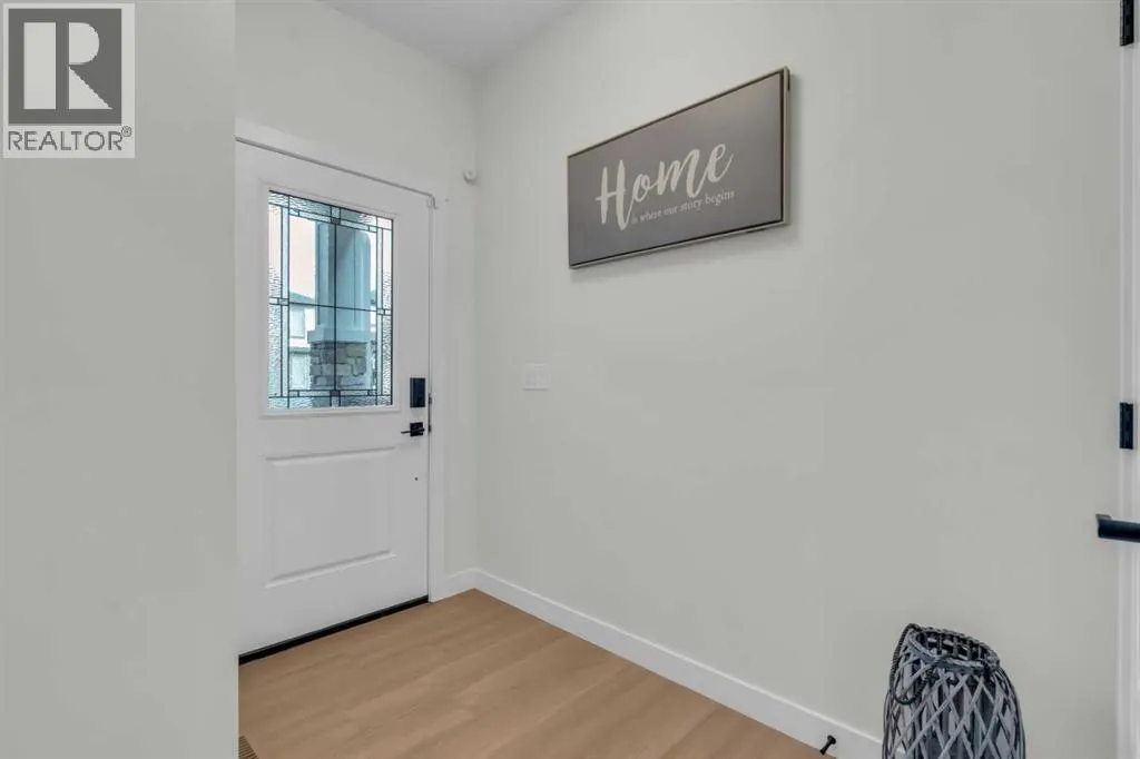 35 Versant View SW