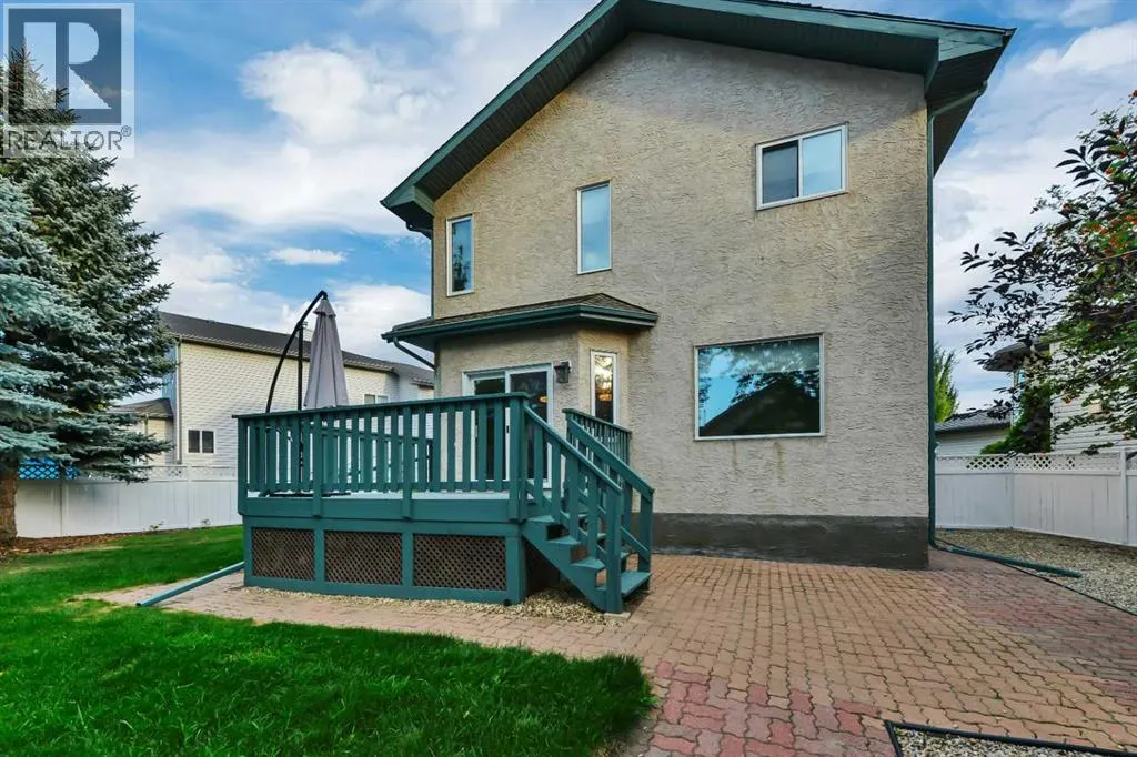 166 Asmundsen Avenue
