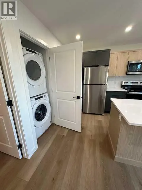 23 Trent Road W