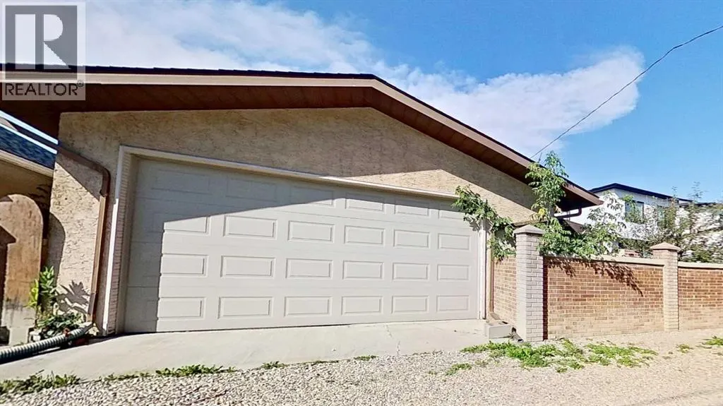 47 Montrose Crescent NE
