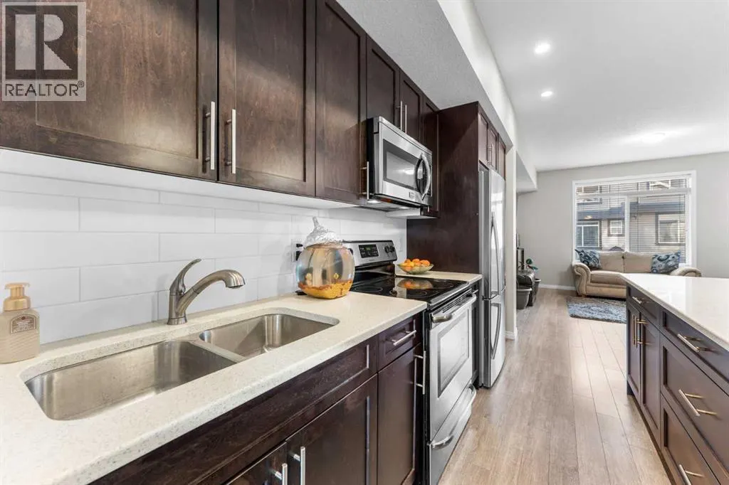1506, 280 williamstown Close NW