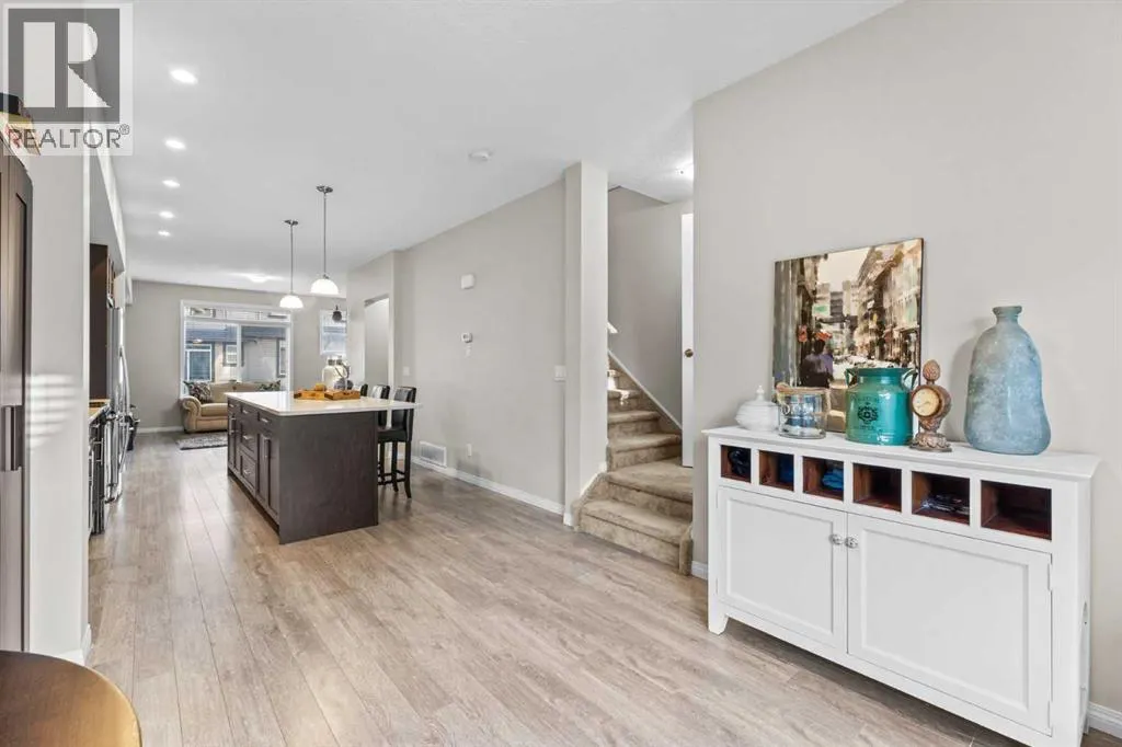 1506, 280 williamstown Close NW
