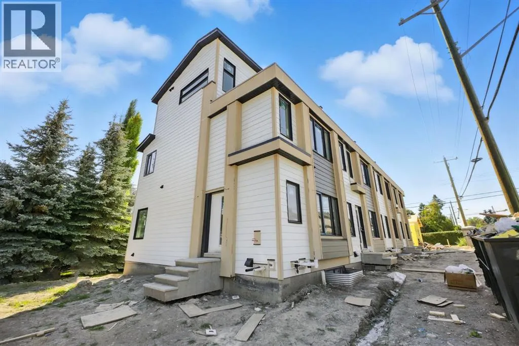 2201 32 Street SW