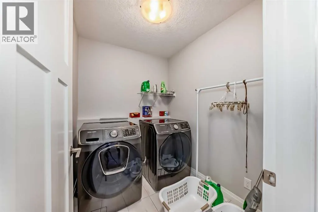 119 Legacy Glen Park SE