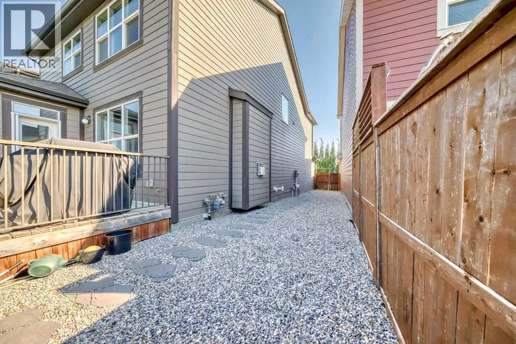 119 Legacy Glen Park SE